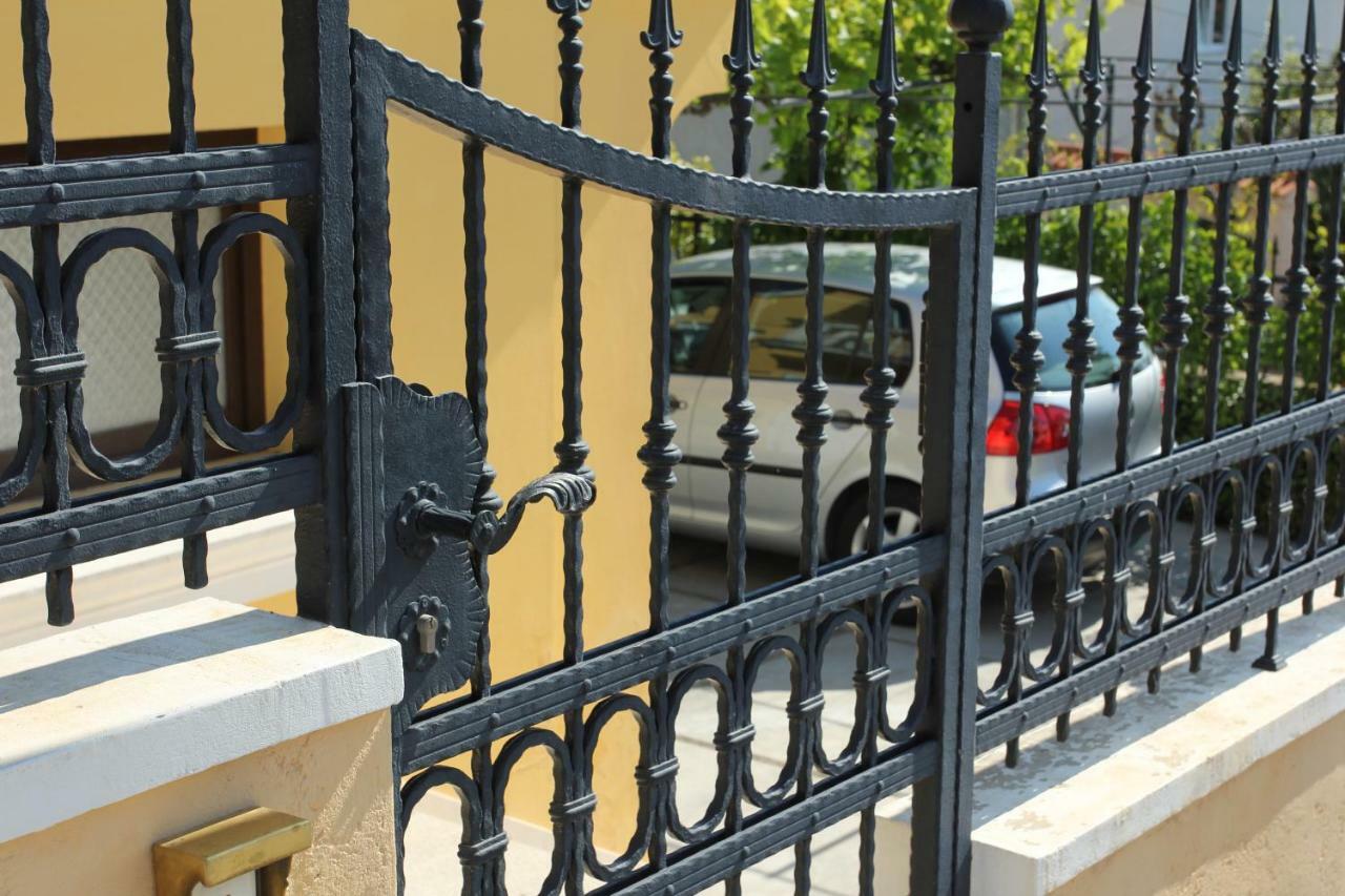 Vila Rojana Vodice Exterior photo